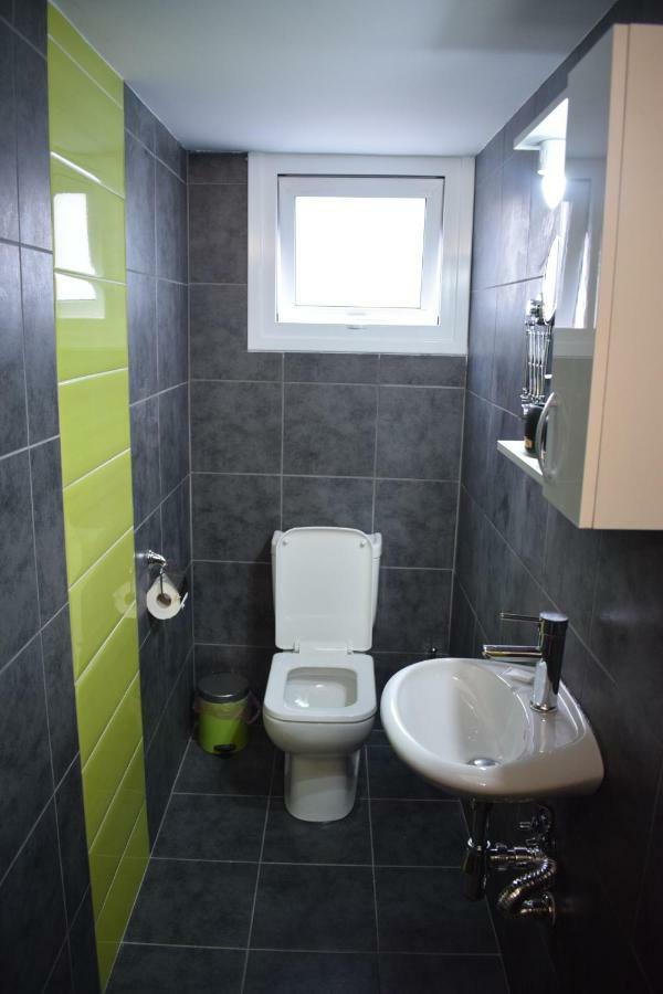 Takis Apartments Agia Napa Exterior foto